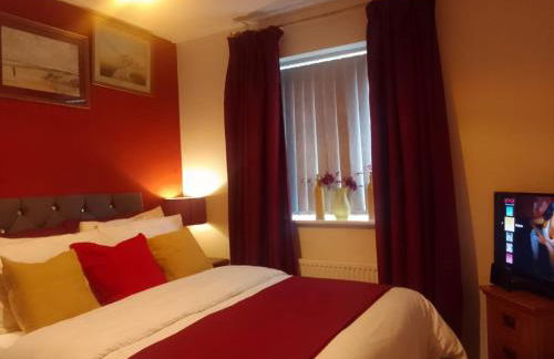 4 Bedroom Executive detached house, sleep 10, Garden, Ideal for Contractors, family and group, by home away at Ideal home & cottage - Foto 31