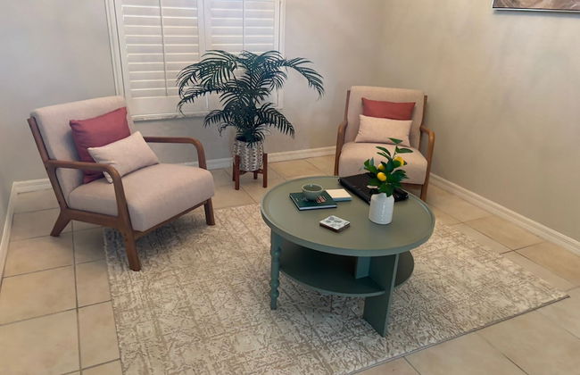 Family Friendly - Private Pool - Sleeps 10 - Foto 25