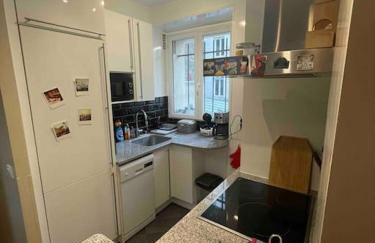Spacious and convenient 2 BR flat in Paris centre - Foto 5