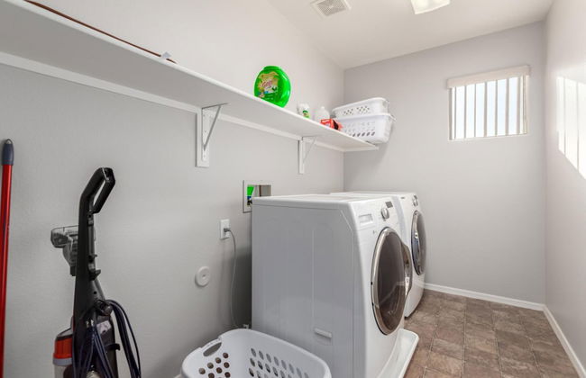 Spacious Oasis Spring Training Pool Tennis - Photo 26