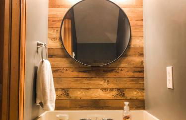 Riverfront Mountain Cottage Retreat - Foto 23