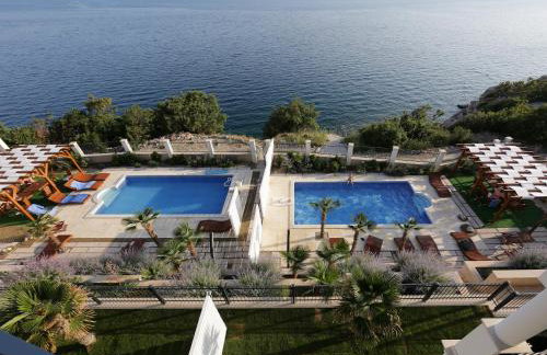 Beachfront apartment with pool, panoramic sea view - by Traveler tourist agency Krk - ID 2390 - Foto 4