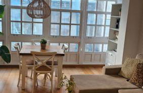 Vivienda en el centro de la ciudad - Foto 1