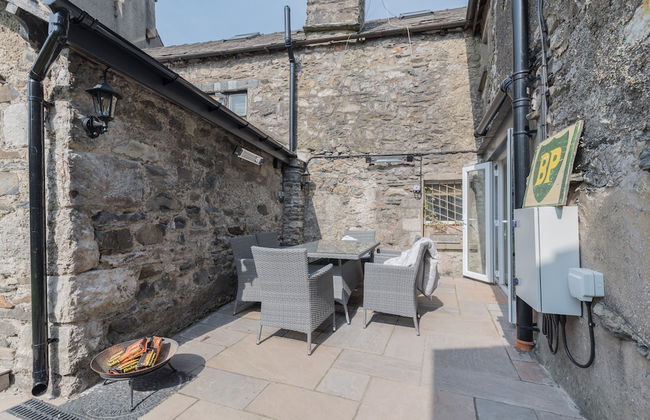 The Flags - Photo 48