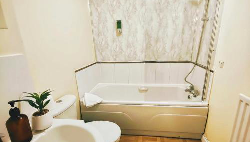 Four-bedroom House Wi-Fi Parking Pets - Foto 4