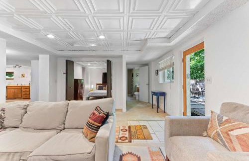 Relaxing River Retreat Near Moms Beach with Patio - Foto 33