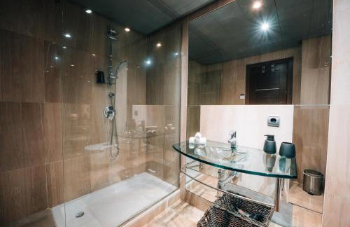 Luxury 3 Bedrooms, Private Heated Pool - EHHouse - Foto 28