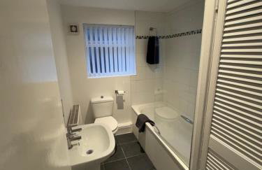 No 3 at MANNERING, LARGE 1 BED NEAR SEFTON PARK AND LARK LANE - Foto 6