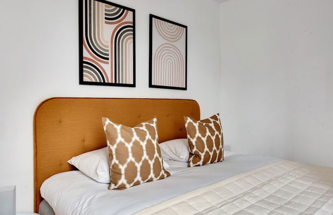 Sanders Constantin - Chic 2-bdr Apt With Balcony - Foto 3