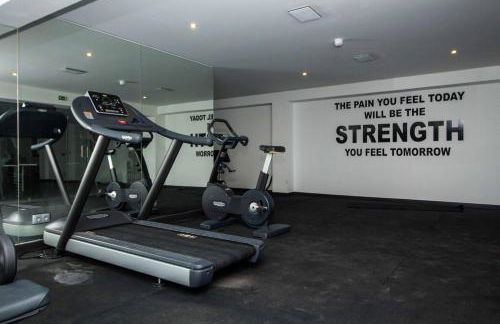 Luxury Villa with Private Pool, Gym & Leisure Room by Gale Beach LM25 - Foto 4