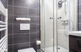 D&E - PARIS-DISNEY - HOLIDAYS APARTMENT - APPARTEMENT DE VACANCES - 5 CHAMBRES- 5 SDB - 5 BEDROOMS - 5 BATHROOMS - Netflix - Foto 35