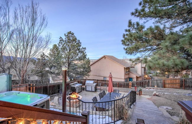 4BR Entertainer AF Academy Hot Tub, Firepit! - Foto 40