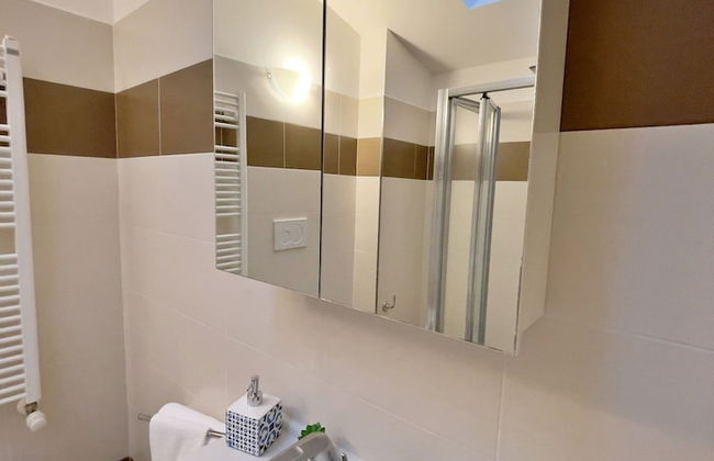 Chic Apt Near Piazza Duomo, Milan - Foto 8