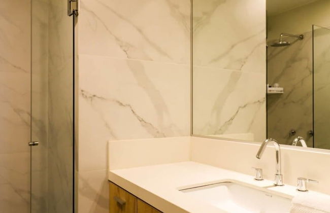 w Fascinating 1BR With Balcony in Miraflores - Photo 23