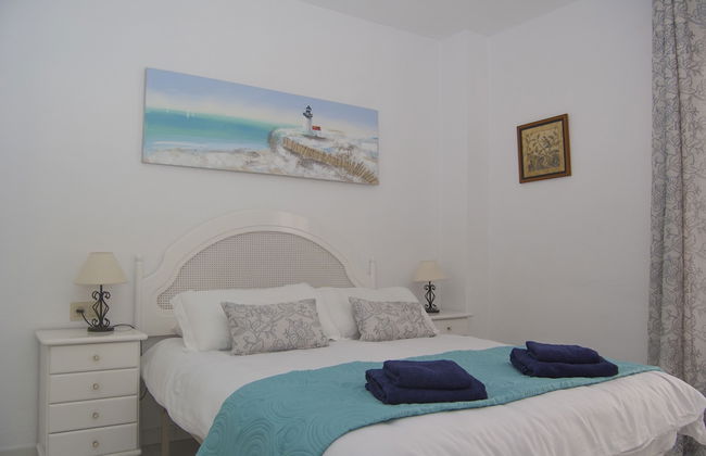 Spacious 2 Bed Apartment in Calahonda - Foto 2