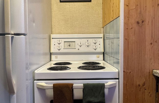 Alton Lodges - Photo 8