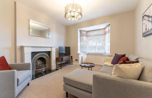 Large Home near Edgbaston Stadium, UOB & QE hospital sleeps 6 - Foto 34