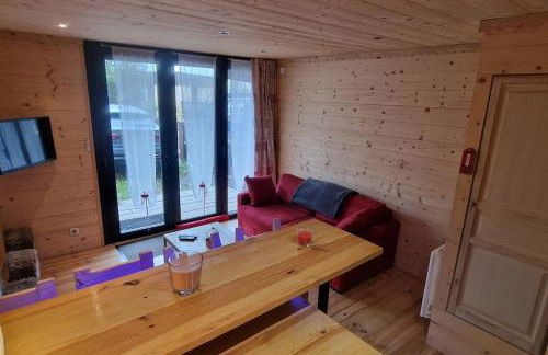 Charmant T2 rénové- Praloup 1600-parking privé, proche station - Foto 7