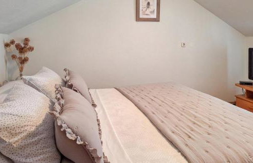 Three-Bedroom Holiday Home With Sea View In Praznica - Foto 31