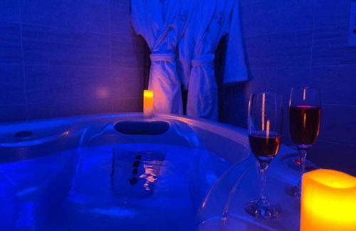 Séjour Romantique Jacuzzi intérieur Privé - Foto 4