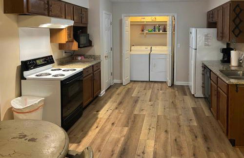 Creekfront Cabin Near Chattanooga with Hot Tub! - Foto 9