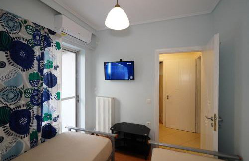 Garden Apartment next to the Mall -Private Parking - Photo 29