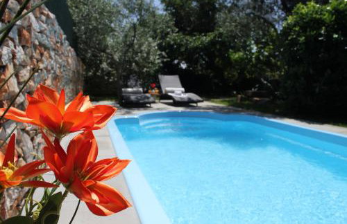 Villa Liberta - Private Family Villa with Pool & Garden - Photo 2
