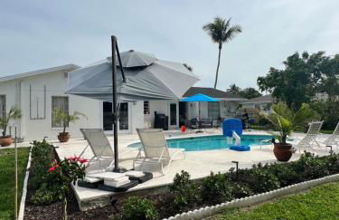 HIDDEN GEM - Family Friendly Pool Home -Welcome - Photo 44