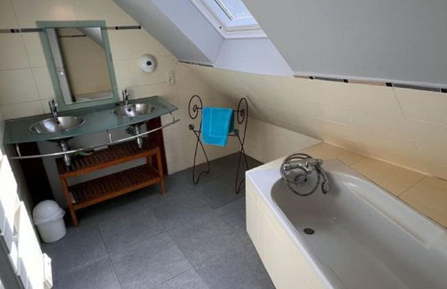 Pleasant Holiday Home With Garden - Foto 16