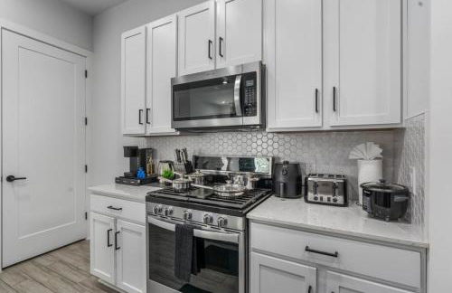 Mega Sized Luxury - Up to 24 Ppl - Downtown Access - Foto 54