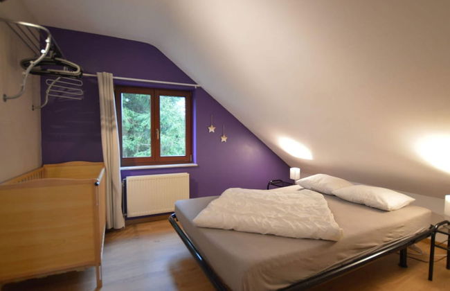 Nice Holiday Farmhouse Located in Sourbrodt near Ski Resort of Ovifat - Foto 11