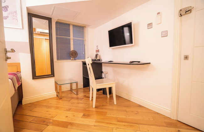 Pod Rooms - Nell Gwynn House Apartments - Photo 37