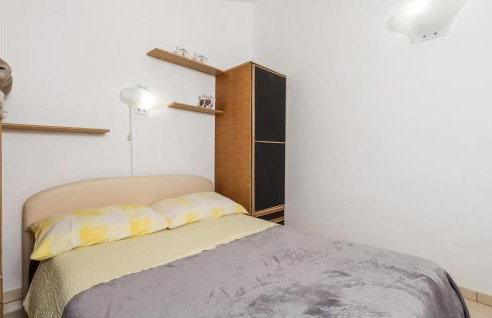 Beautiful Apartment In Punta Kriza - Foto 6