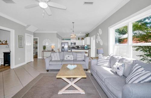 Two Homes, Private Pool, Game Room & Steps to the Beach - Foto 22