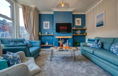 2-Bedroom Modern, Stunning & Stylish Contractor House, Sleeps 4, Prime Portsmouth Location with Free Parking Permit - by Blue Puffin Stays - Foto 3