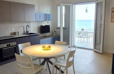 Sulle onde del mare - Foto 1