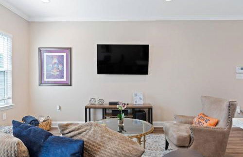 Mid-City 4BR w Pool & Balcony Near Streetcar & FQ - Foto 12