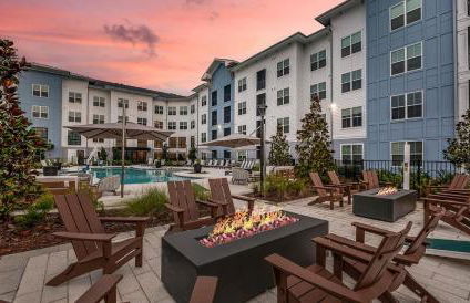 Landing Stylish 1BD Clubhouse Pool - Foto 18