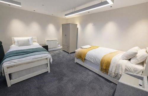 Stylish Office Conversion Sleeps 11 EV charger & Pool Table - Foto 2