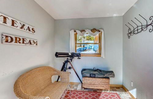 Lovely House Tucked in the Pines with Private Hot Tub - Pura Vida - Foto 8