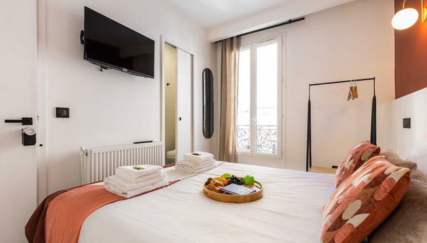 Cosy Bedroom - Tour Eiffel / Champs de Mars - Foto 3, Habitación