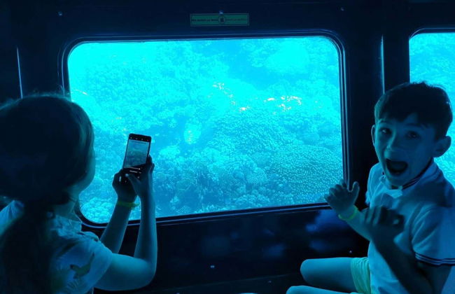 Paseo en barco con fondo de cristal - Foto 3