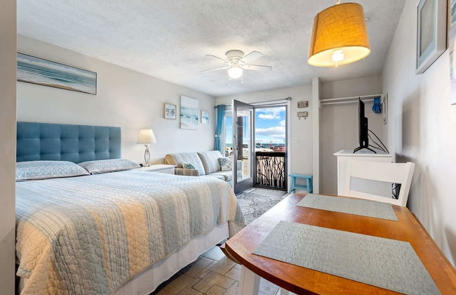 Beachfront Bliss Cozy Studio! - Photo 1