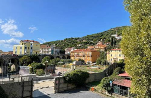 Luminoso bilocale, comfort a 300 m dal mare - Foto 15