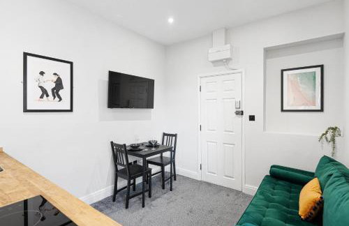 Cosy Modern Apartment With Free Parking - Foto 4