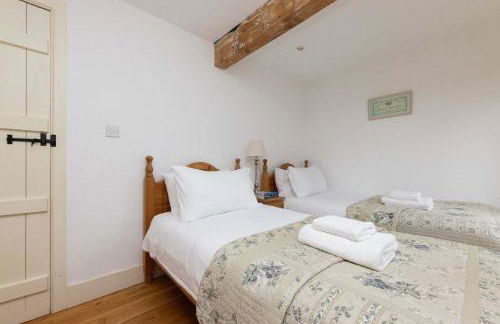 The Dairy - Spacious 3 bed barn in Sidlesham - Photo 3