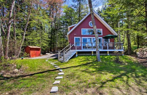 Lakefront Meredith Home: Private Beach & Fire Pit! - Foto 23