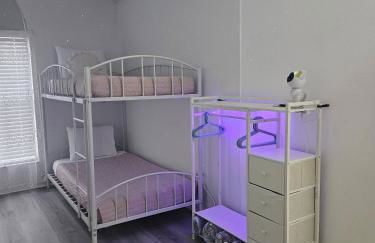 Once upon a good stay - 7 Beds Pool Home by Disney - Foto 18