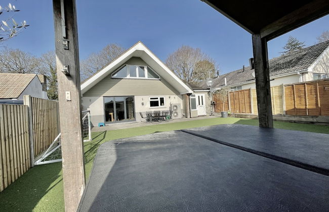 Four Corners Holiday Home with Hot Tub & Sauna - Foto 41