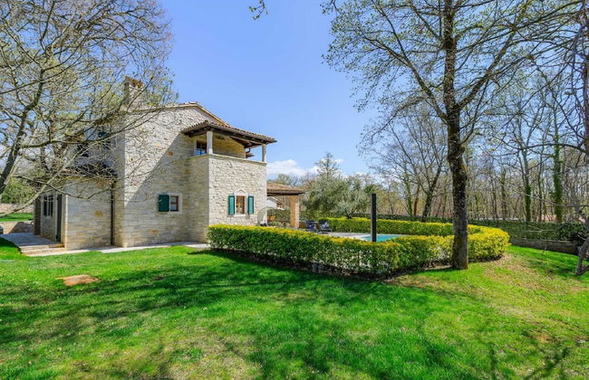 Beautiful Stone Villa in Tinjan With Swimming Pool - Foto 22